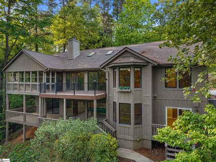 204 Still Water Bay Drive active home in Keowee Key, Salem, SC