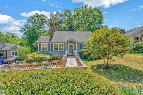 114 E Augusta Place