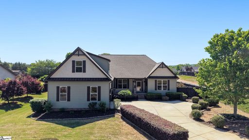 104 Crimson Glory Way sold home in The Gardens At Rose Reserve, Travelers Rest, SC