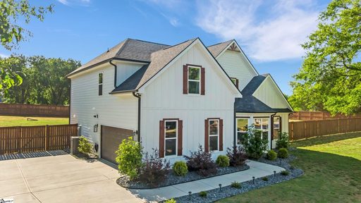 Homes in Wilson Ferry, Moore