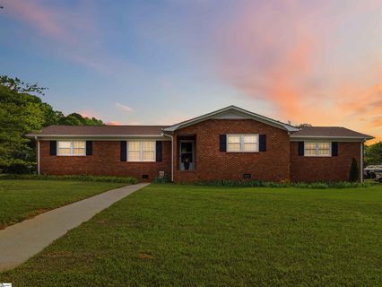 111 Merri Lane pending home in Merri Meadows, Easley, SC