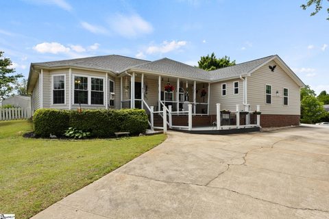 Homes in Panorama Farms, Greer