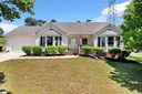 302 Foxfire Drive sold home in Simpsonville, SC