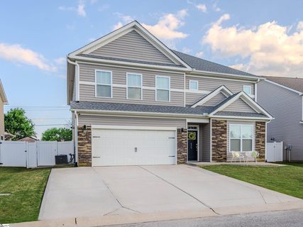 859 Ingleside Way active home in Brockman Farms, Duncan, SC
