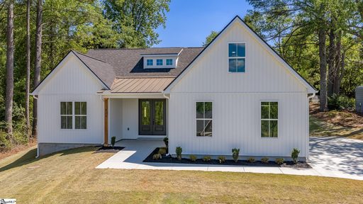 Homes in Skyline Estates, Campobello