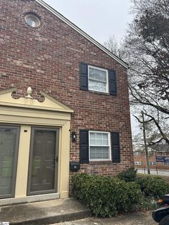 2530 E North Street Unit 8L active condo in Yorktown Condos, Greenville, SC