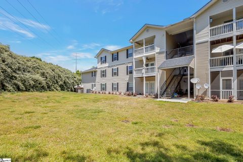 125 Mckenna Circle active condo in McKenna Commons, Greenville, SC