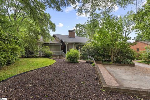 211 Old Town Way