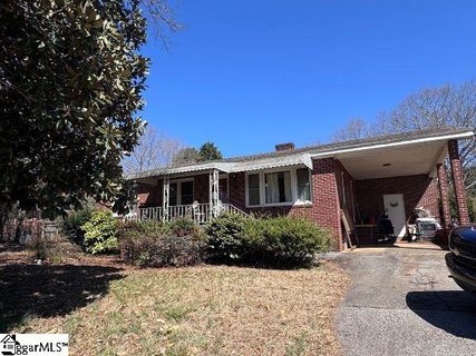 2612 Sc-153 Highway active home in Ravenwood, Piedmont, SC