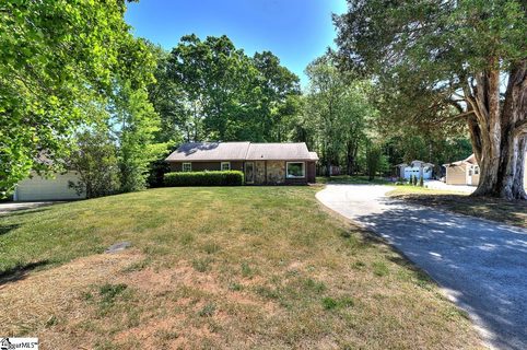 8 Rising Sun Court sold home in The Meadows, Taylors, SC