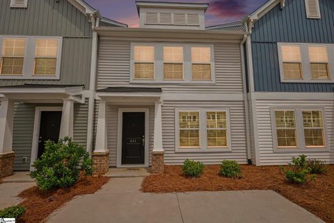 641 Blossom Run active townhome in East Main Meadows, Spartanburg, SC
