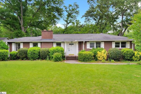611 Cherokee Drive sold home in Cherokee Forest, Greenville, SC