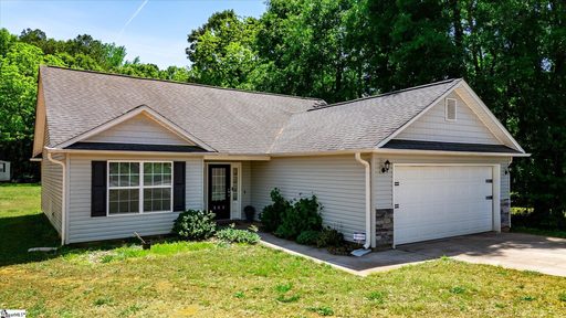 305 Ramsey Road active home in Broadway Lake, Anderson, SC