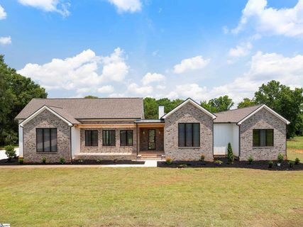 774 Garrison Road active home in Coker Creek, Pelzer, SC