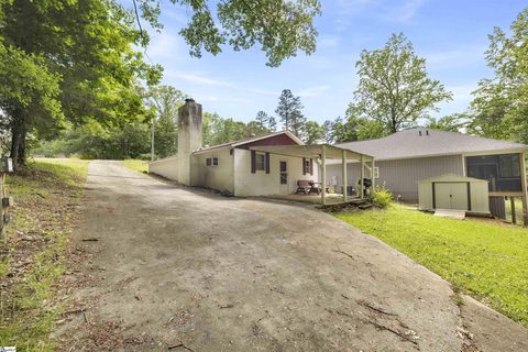 Isle O Pines, Townville