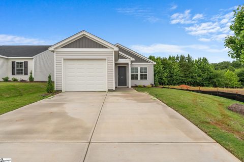 167 Cloverfield Lane active home in Evergreen, Spartanburg, SC