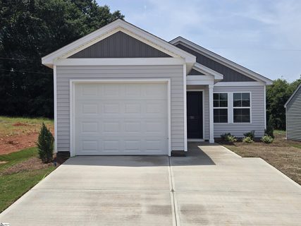 151 Cloverfield Lane active home in Evergreen, Spartanburg, SC