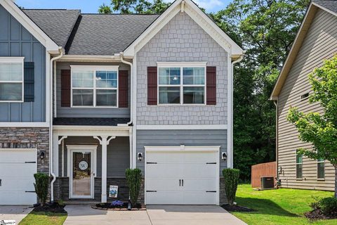 303 Hartland Place sold home in Grandview Townes, Simpsonville, SC