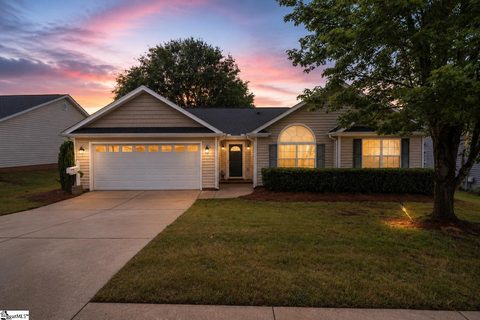 110 Feldspar Lane pending home in Granite Woods South, Greer, SC
