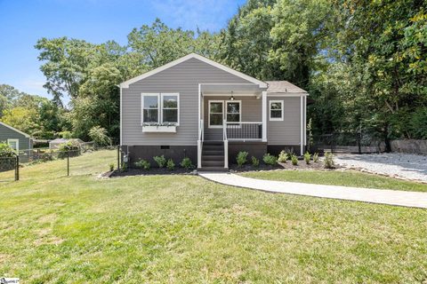 206 Griffin Drive pending home in College Heights, Greenville, SC