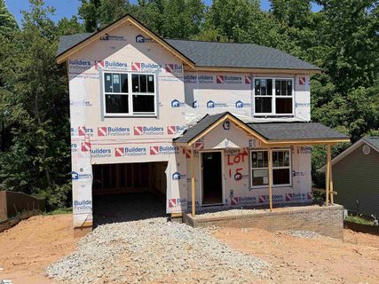 221 Juniper Leaf Way active home in Juniper Ridge, Greer, SC
