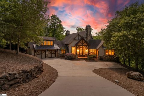 734 Placid Cove active home in The Cliffs At Keowee Falls South, Salem, SC