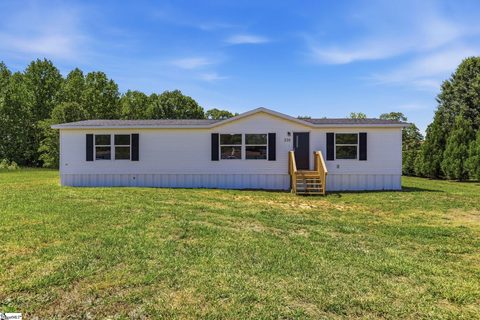 330 Tyger Fox Drive sold manufactured home in South Tyger Crossing, Lyman, SC