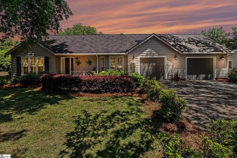 Homes in Walkers Crossing, Simpsonville