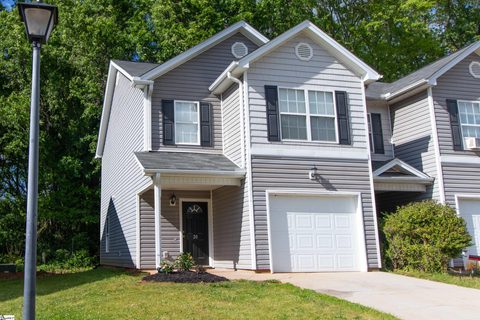 20 Greensboro Court pending townhome in Bellaire Commons, Greenville, SC