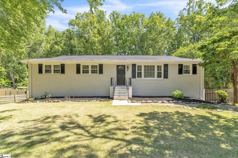 15 Longmeadow Road sold home in Brook Glenn Gardens, Taylors, SC