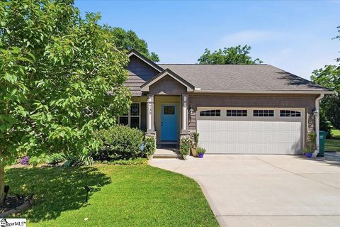 739 Kingswood Valley Drive