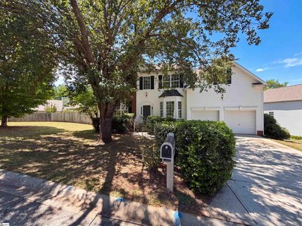 9 Bluff Ridge Court active home in Northcliff, Greenville, SC
