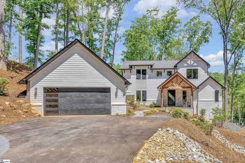 4014 Hardwood Pointe Drive active home in Peninsula Pointe North, West Union, SC