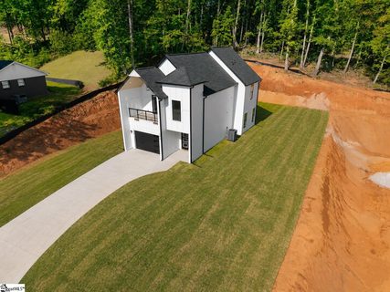 156 Boxwood Lane pending home in Oak Forest, Easley, SC