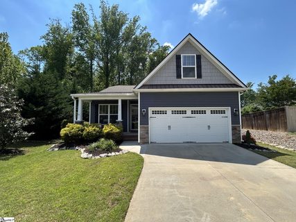 208 Mountain Slope Court sold home in Edgebrook, Travelers Rest, SC