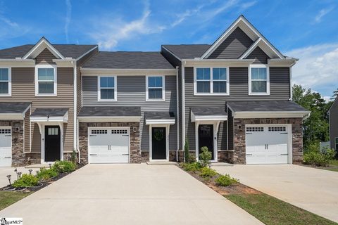 565 Preakness Run pending townhome in Weststone, Spartanburg, SC