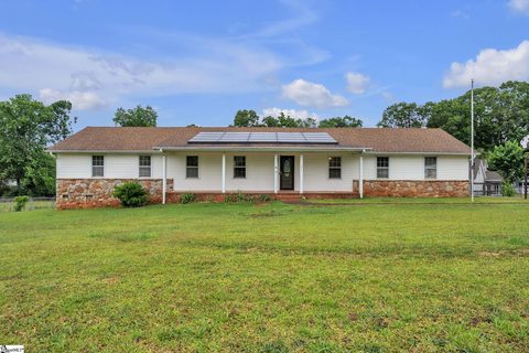 511 Clarendon Drive sold home in Hampton Downs, Easley, SC