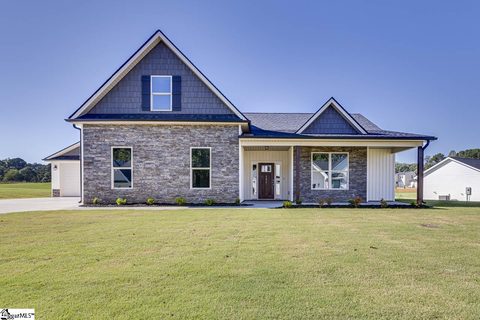 Homes in Legacy Farms, Pickens