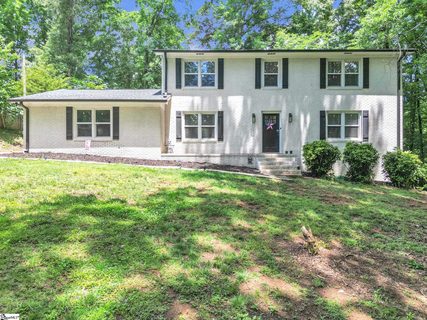 121 Forest Park Drive