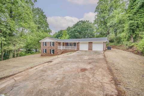 210 Knollview Drive sold home in Riverdale, Greenville, SC