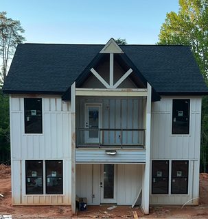 142 Boxwood Lane active home in Oak Forest, Easley, SC