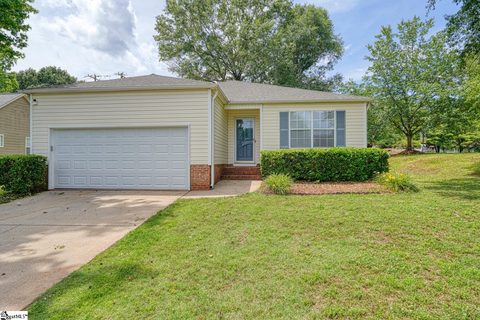 502 Usher Court pending home in Ravenwood, Boiling Springs, SC