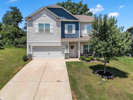 463 Torrington Drive active home in Wilson Farms, Duncan, SC