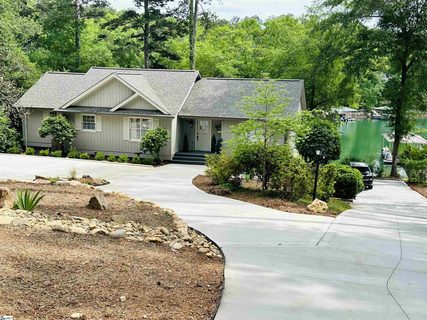 429 Long Reach Drive active home in Keowee Key, Salem, SC