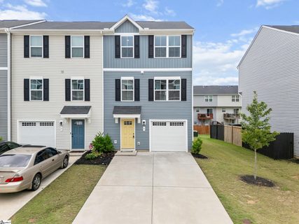 9 Verdant Leaf Way active townhome in August Brook, Greenville, SC