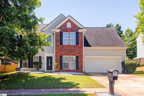 15 Bellows Falls Drive active home in Shelburne Farms, Greer, SC