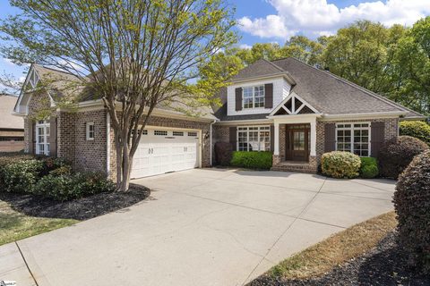108 Charleston Oak Lane pending home in The Oaks At Roper Mountain, Greenville, SC