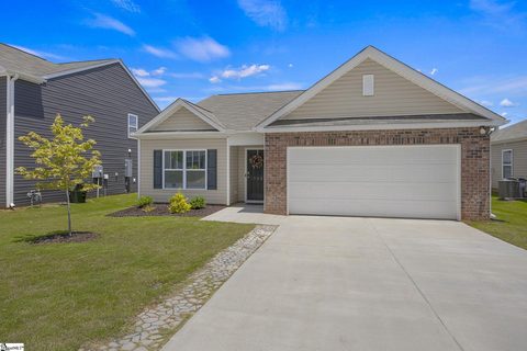 732 Wolverine Lane active home in Lakestone, Woodruff, SC