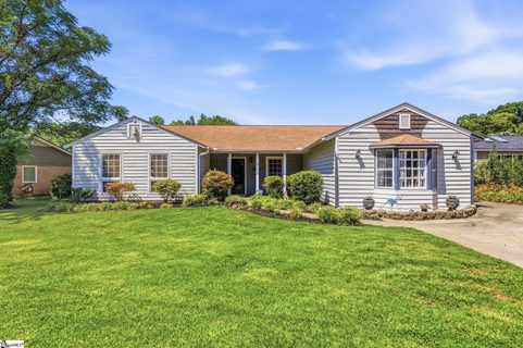 1 S Oak Forest Drive sold home in Pine Forest, Greenville, SC