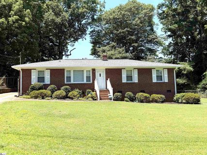 13 Lynhurst Drive sold home in Oak Crest, Greenville, SC